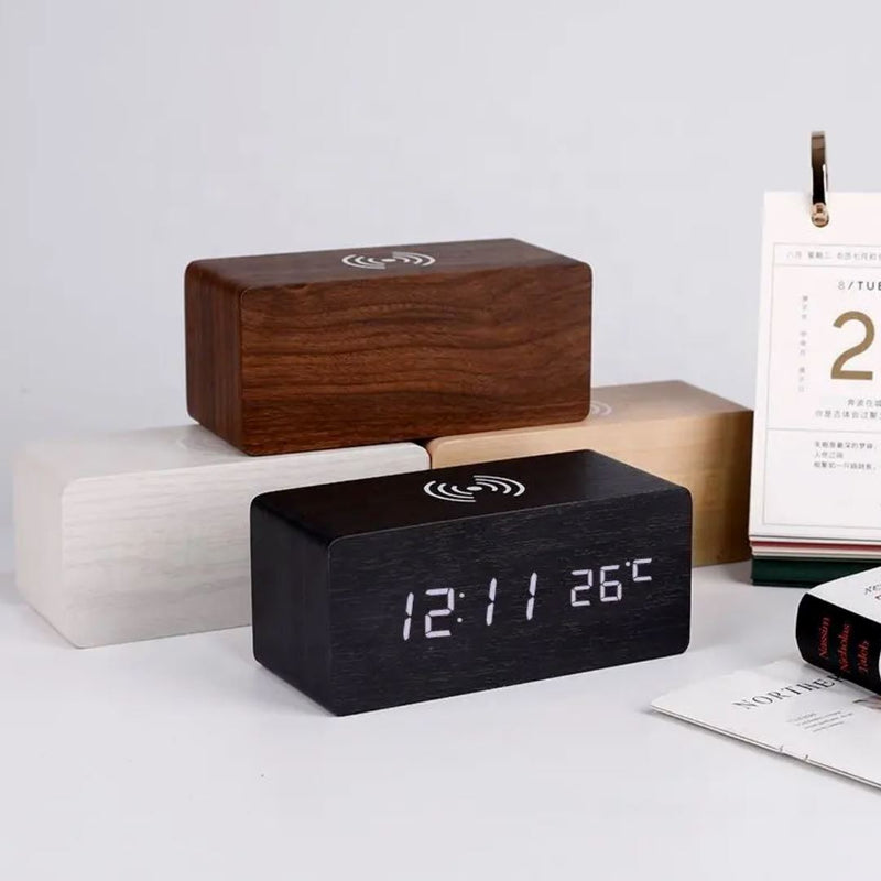 Relógio Digital de Madeira | Carregador de Celular Sem Fio Relógio Digital de Madeira | Carregador de Celular Sem Fio | GA Leveza Store 